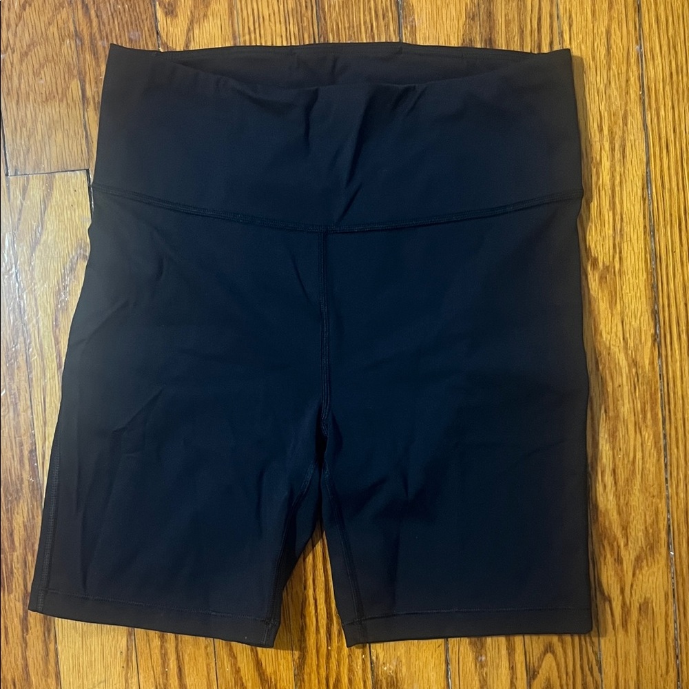 Athleta Women's biker shorts with pockets